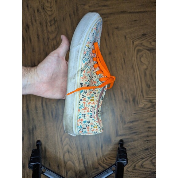 VANS WOMENS SIZE 9 LACE UP SKATE SHOES RETRO FLORAL - Picture 9 of 11
